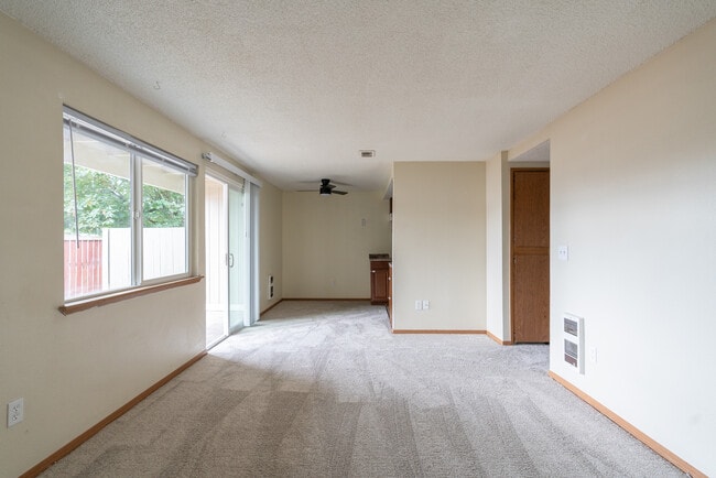 Building Photo - 5607 76th St W