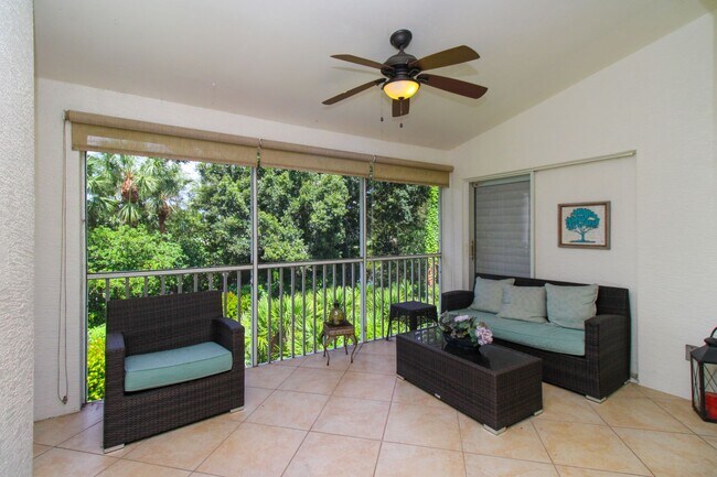 Building Photo - UNFURNISHED OR FURNISHED ** SPACIOUS 3BR/3...