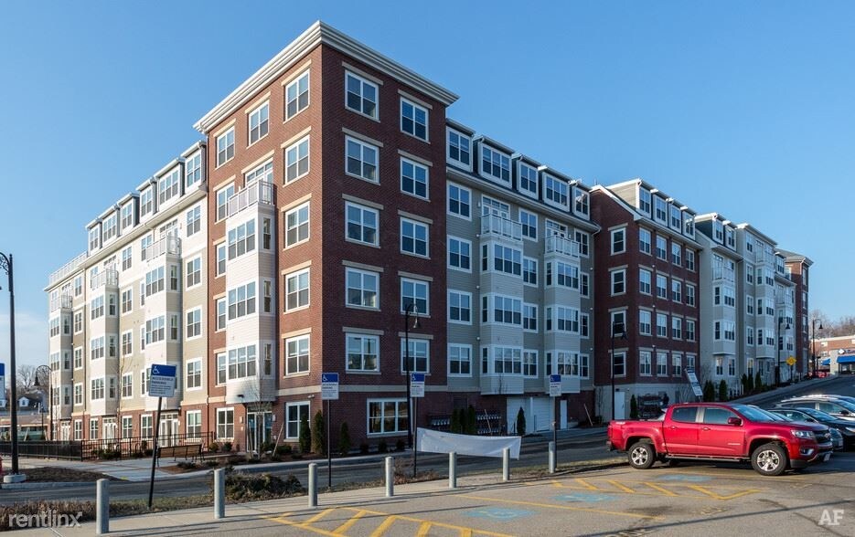 2 br, 2 bath - 2 Commercial St Unit 208 - 2 br, 2 bath  - 2 Commercial St Unit 208