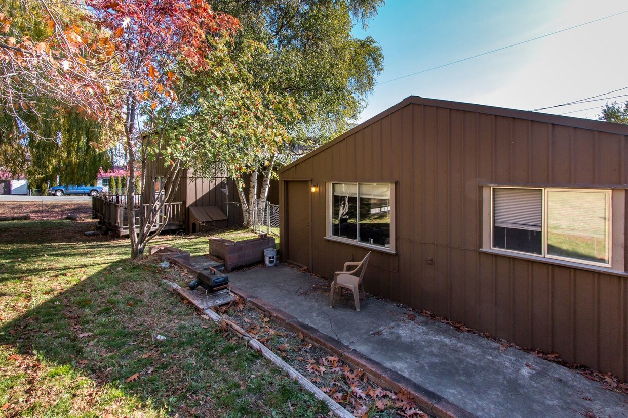 Primary Photo - 1 br, 1 bath House - 403 Oakes Avenue Apt