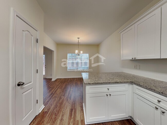 Foto del edificio - 92 Brookvalley Crossing