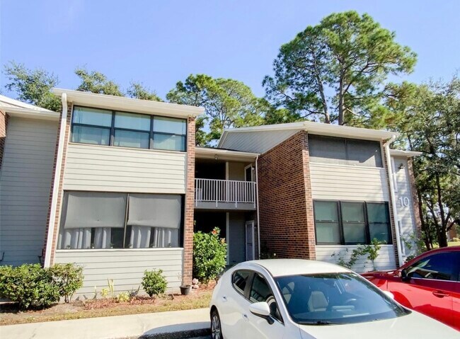 Foto del edificio - 1400 Gandy Blvd N