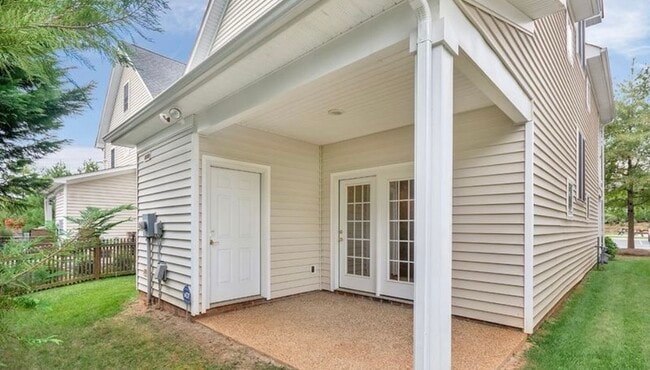 Building Photo - 148 Burnet St