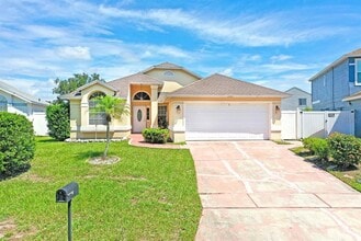 Building Photo - 2505 Kingston Ct