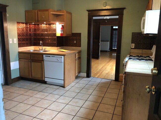 Foto del edificio - 1116 14th Ave SE