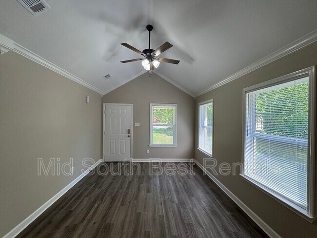 Building Photo - 127 Galloway Cir