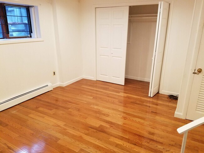 Foto del edificio - 214 Brookline St
