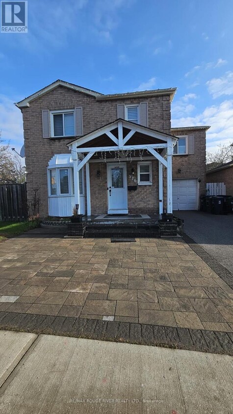 Photo principale - 576 McLevin Ave