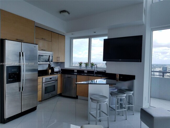 Foto del edificio - 60 SW 13th St