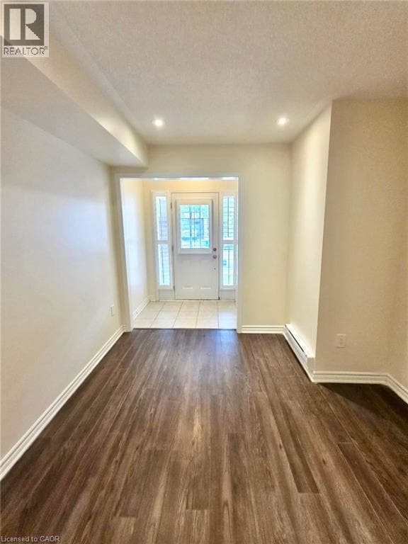 Building Photo - 274 Casson Pt
