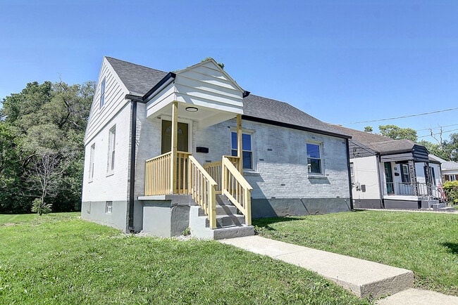 Building Photo - 2201 Wilbraham Rd