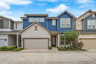 Building Photo - 10408 Quiet Courtyard Rd