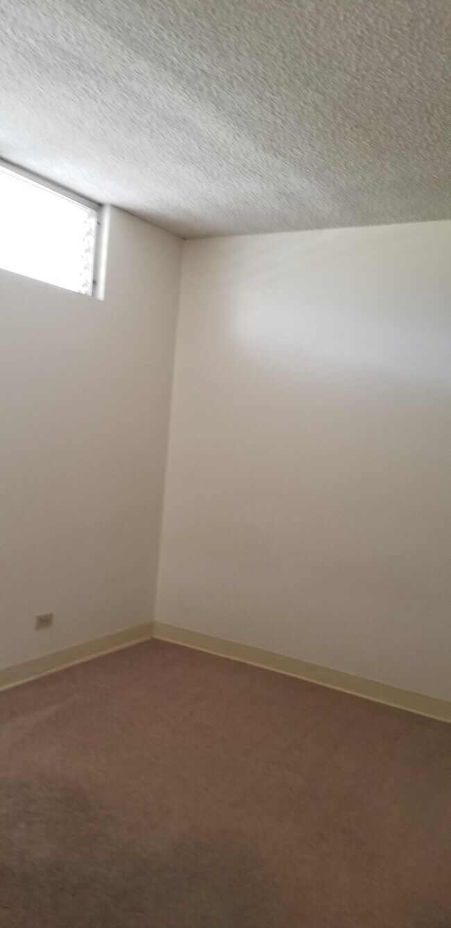 Living Room - 5180 Likini St
