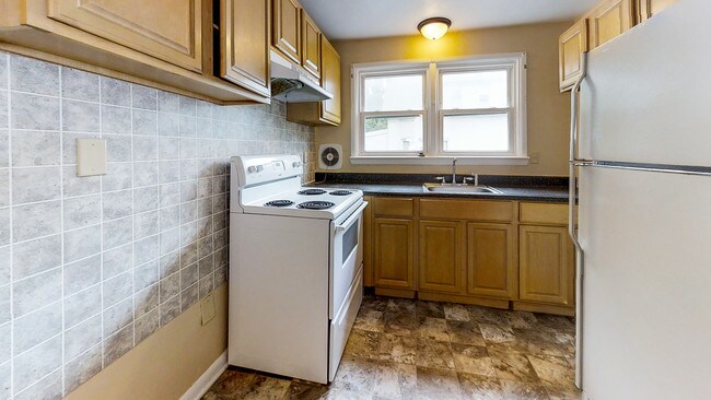 Building Photo - 115 Laclede Ave