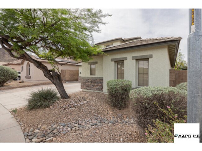 Foto del edificio - Nestled In A Quiet Cul-De-Sac Within The Desirable Eagle Highlands Community, This Beautifully Craft