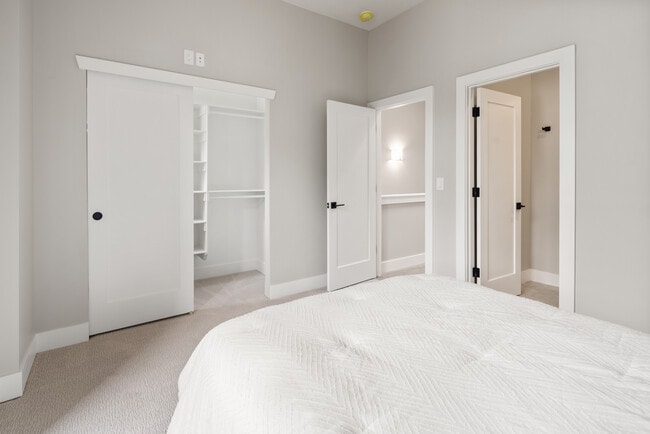 Building Photo - Tejon Ten Towns