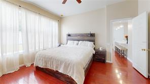 Building Photo - 14823 Wake Robin Dr