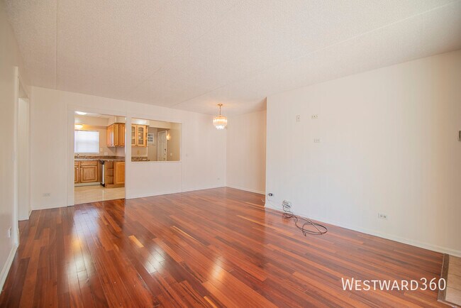 Foto del edificio - 6551 W School St