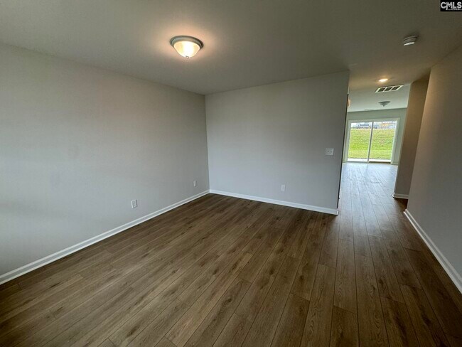 Foto del edificio - 3062 Hallsdale Dr