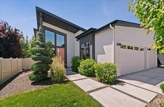 Building Photo - 2373 S Rolling Hills Ave