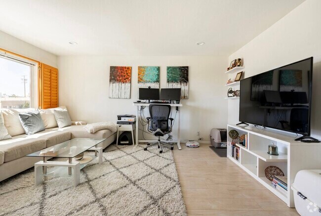 Building Photo - 1260 Armacost Ave