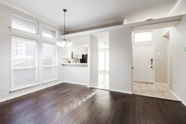 Foto del edificio - 5014 Otter Peak Dr