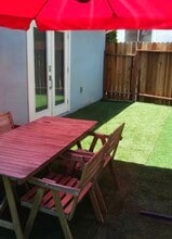 Building Photo - 2643 Pirtle St