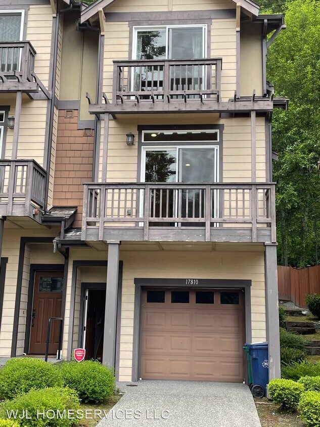 Primary Photo - 2 br, 2.5 bath House - 17810 NE 95th Ct
