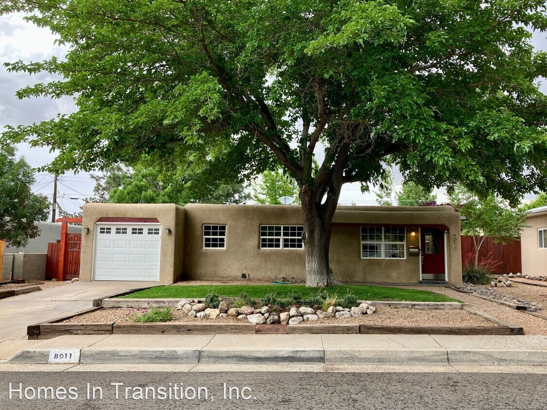 Primary Photo - 3 br, 2 bath House - 8011 Princess Jeanne ...
