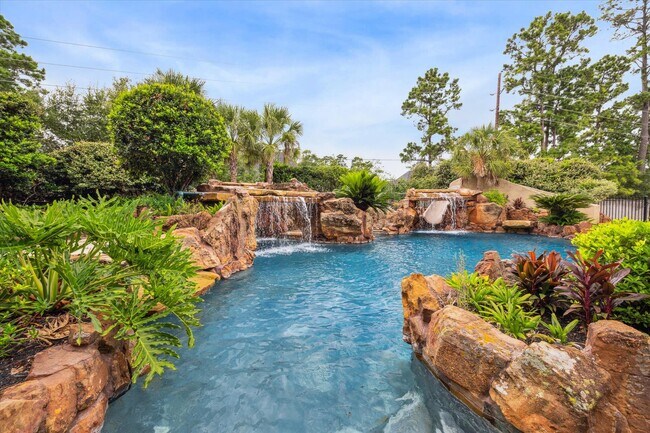 Building Photo - 7811 Bent Green Ln