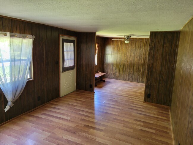 Building Photo - 2649 US 64