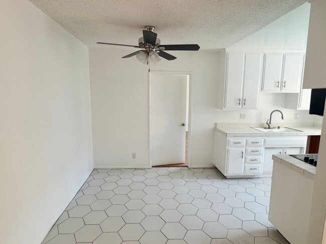 Foto del edificio - 5440 Quakertown Ave