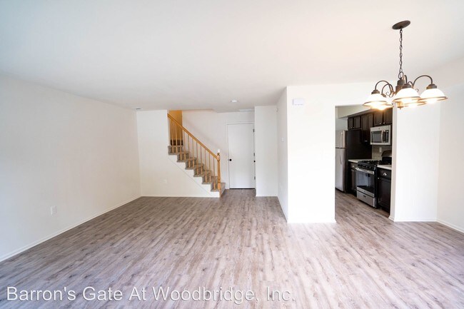 Building Photo - 609 Duke Dr