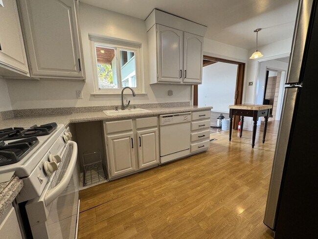 Foto del edificio - 3534 Jefferson Ave