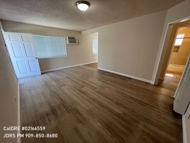 Building Photo - Rosemead 2 Bedroom Home with 2 Car Garage