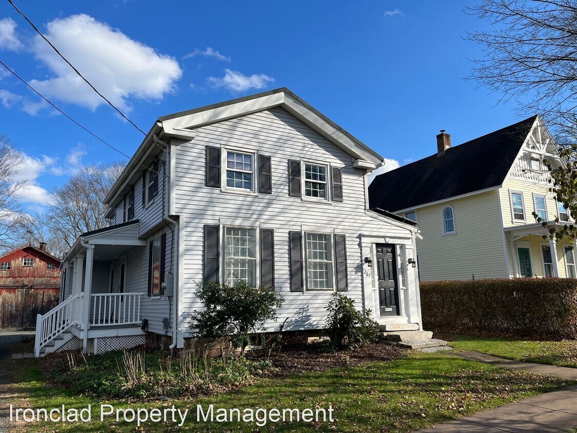 Foto principal - 3 br, 2.5 bath House - 267 Main St