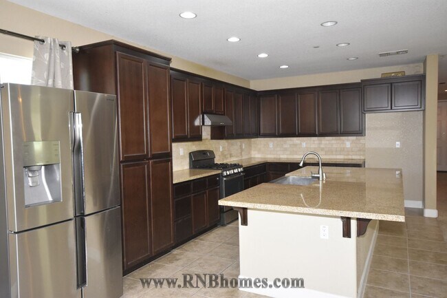 Building Photo - 1416 Bicker Cir
