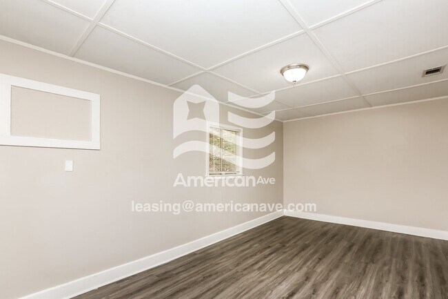 Foto del edificio - 3726 Edwards Ave