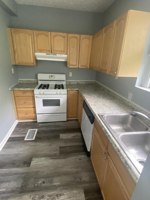 2915 Losantiville Ave, Cincinnati, OH 45213 House Rental in