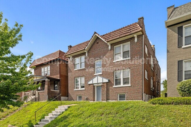 Foto del edificio - 4175 McRee Ave