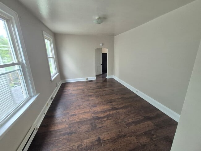 Photo - 215 Elm St Apartment