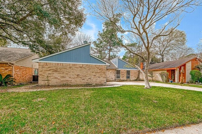 Building Photo - 3706 Nutwood Ln
