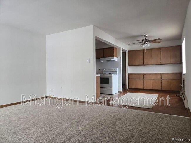 Foto del edificio - 20231 Kelly Rd