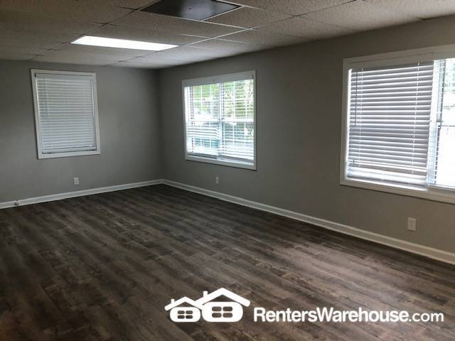 Building Photo - Ranch with Basement