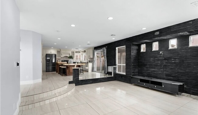 Foto del edificio - 215 Conger Dr