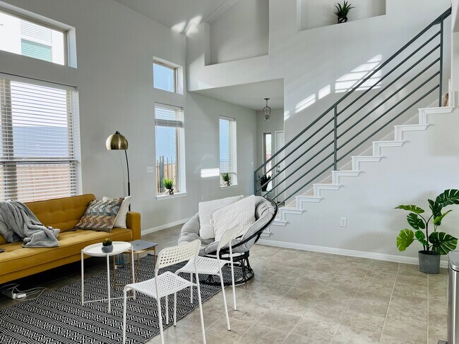 Luz abundante - 512 Turkey Creek Cv