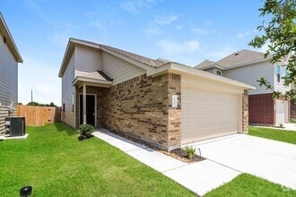 Building Photo - 4026 Richey Silver St