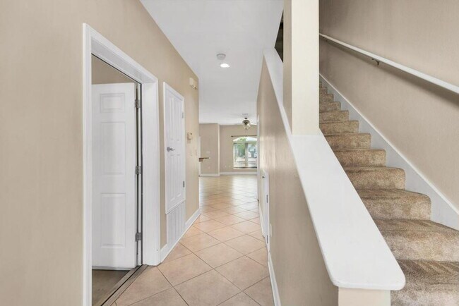 Foto del edificio - "Spacious 2-Bed Townhouse in Prime Fort Walton Beach Location"