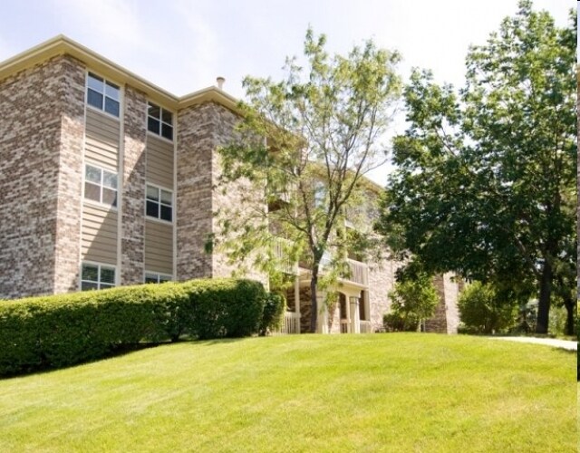 Park Bloomingdale Condominiums Apartments Bloomingdale, IL