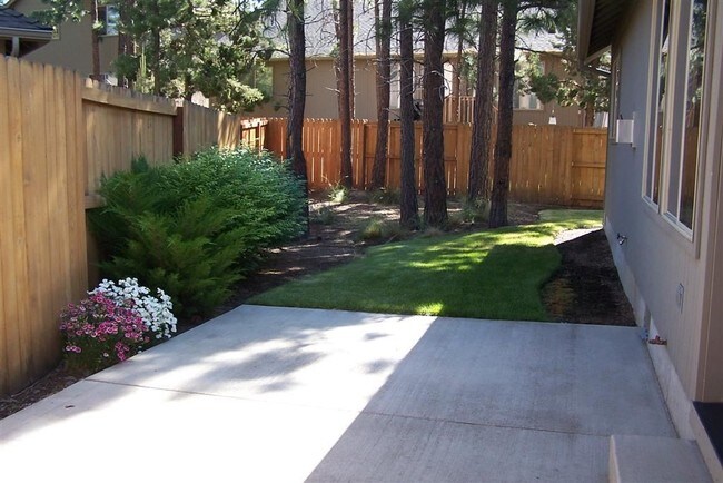 Building Photo - 3 br, 2 bath House - 19826 SW Villano Place